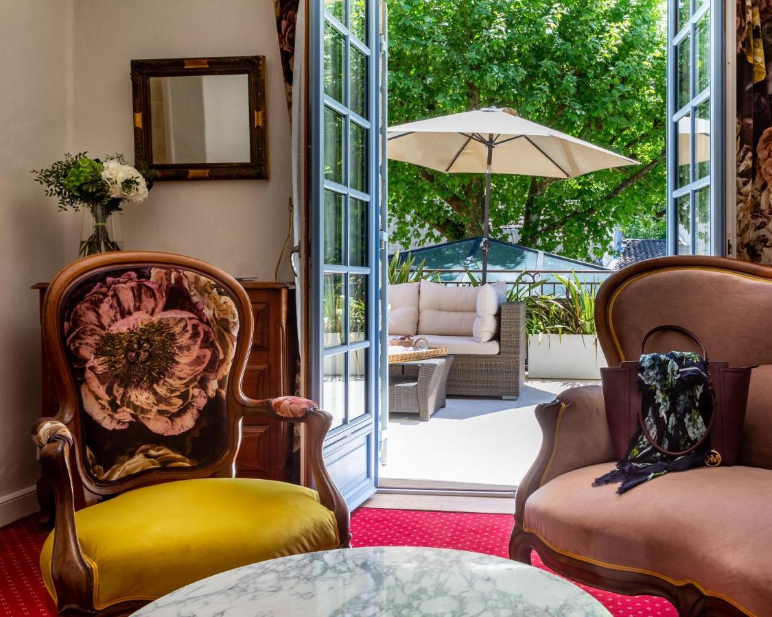 Hotel Restaurant Le Centenaire Les Eyzies Экстерьер фото