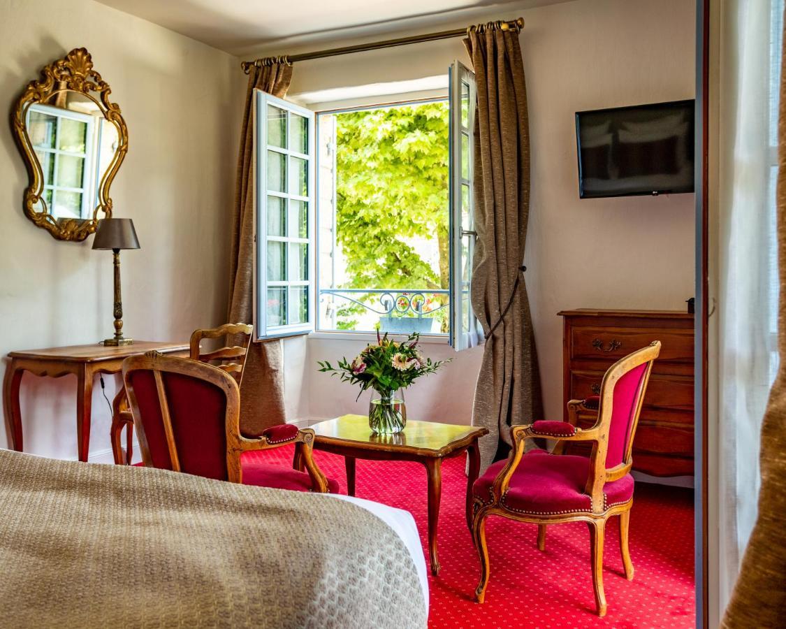 Hotel Restaurant Le Centenaire Les Eyzies Экстерьер фото
