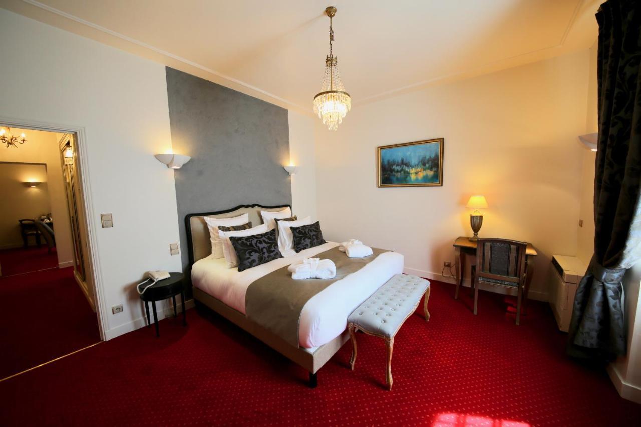 Hotel Restaurant Le Centenaire Les Eyzies Экстерьер фото